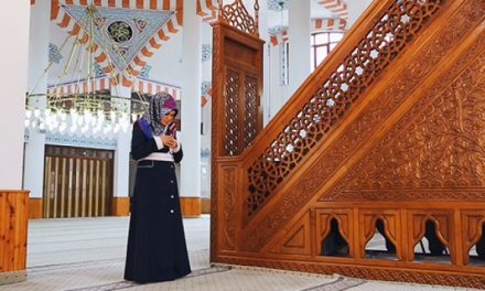 Women Area in Mosque: Access to the Imam(2-5)